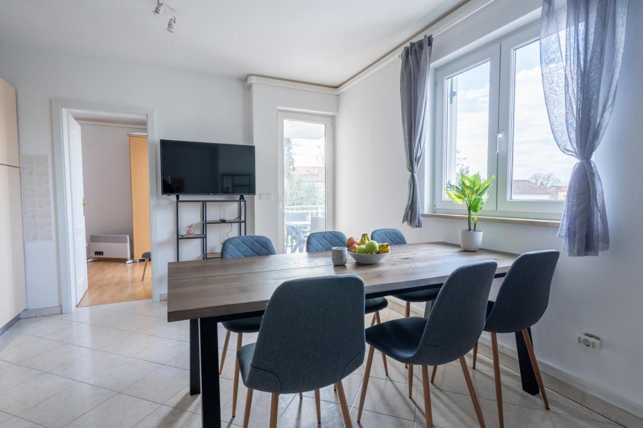 Charmante Wohnung Fusslaeufig Zum Meer In Funtana Exteriér fotografie